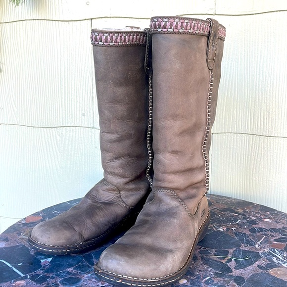 UGG Shoes - UGG Swell Leather Tall Boots Pull on Sheepskin Lining Brown Size 9 Western Boho